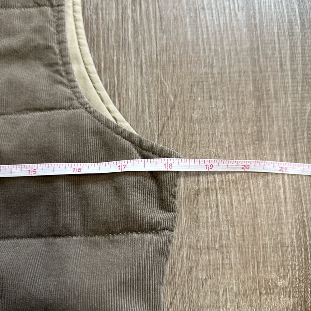 Vintage Eddie Bauer 100% Cotton Collins Bay Quilted Corduroy Taupe Vest Size XS - Picture 9 of 11